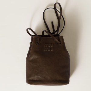 미우미우 MIUMIU 나파 가죽 미니 백 5NF460_AEFX_F0244