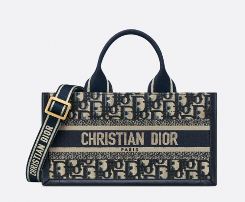 디올 DIOR Dior Book Tote East-West 스트랩백 블루 Dior Oblique 자수 & 송아지 가죽 M1326CZBB_M928
