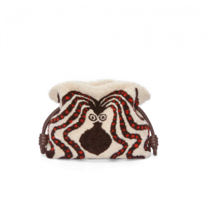 로에베 LOEWE 플라멩코 클러치 - 시어링 A411FC1X72