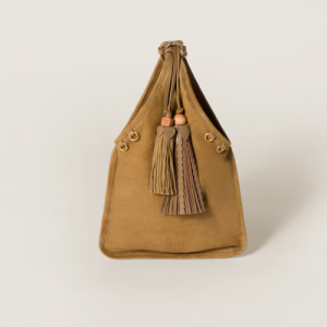 미우미우 태슬 장식 스웨이드 핸드백 5BA295_2CSS_F0393