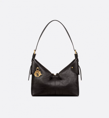 디올 Voyage 미디엄 백 블랙 플랫 매크로까나쥬 크링클 송아지 가죽 M2846UNUO_M900