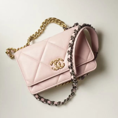 샤넬 CHANEL 체인 달린 CHANEL 19 지갑AP0957 B04852 NJ523