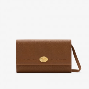 버버리 코츠월드 스트랩 지갑 81123181