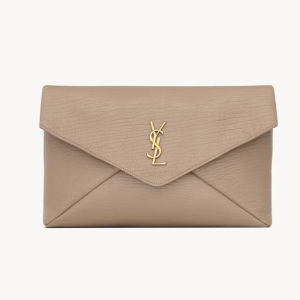 생로랑 램스킨 소재의 CASSANDRE 라지 엔벨로프 파우치 769307AACYT1722